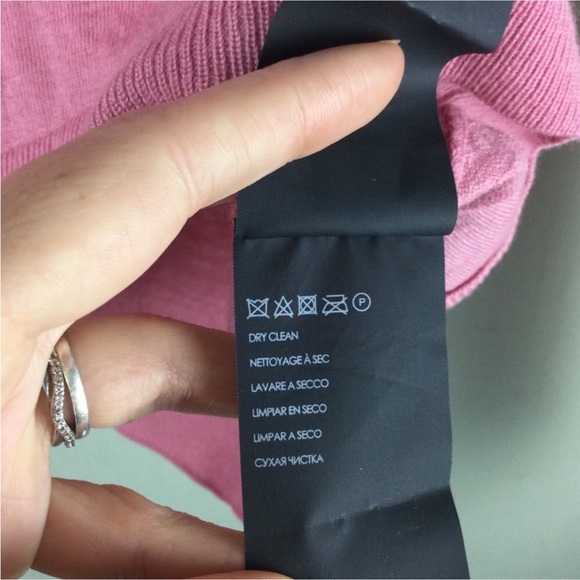 Club Monaco 100% Wool Rose Pink V-Neck Long Sleeve Sweater Size XS - Picture 9 of 9